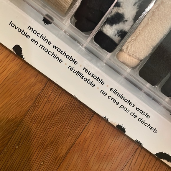 The Original Makeup Eraser Cloths & Laundry Bag - Picture 10 of 10